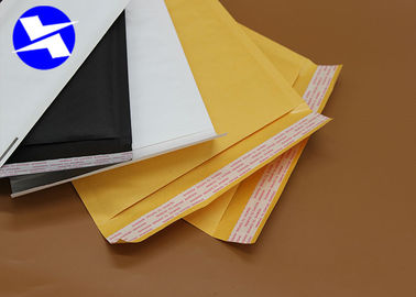 Στέλνοντας φάκελοι Mailers φυσαλίδων εγγράφου της Kraft επιφάνειας μεταλλινών πολυ - χρώματα